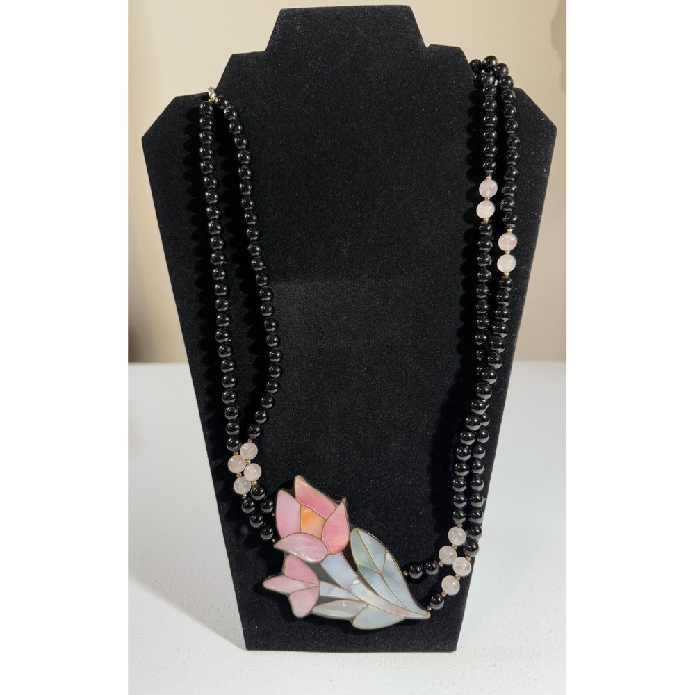 Lee Sands Inlay Mother of Pearl Flower Necklace Accent Bead Barrel Clasp 1980's - Picture 2 of 6
